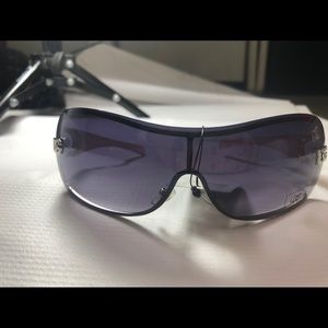 2000s style sunglasses